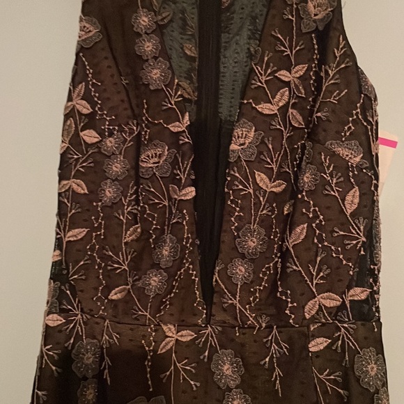 Evening dress - Picture 3 of 8